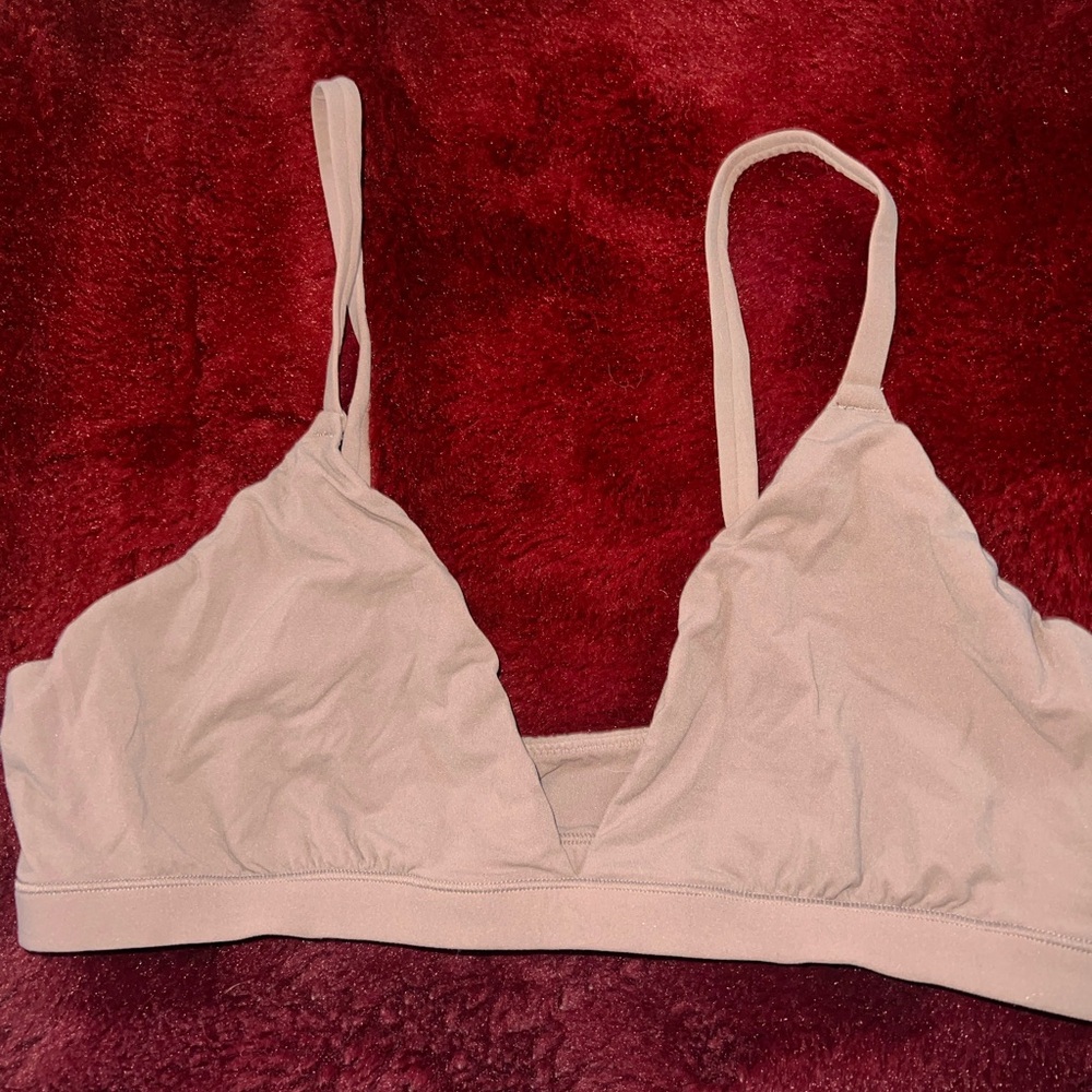 Skims bralette XL